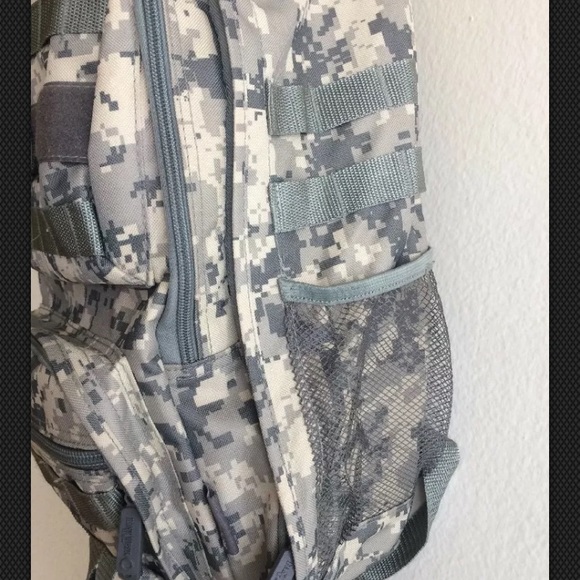 EAST WEST USA ACU Tactical/Hiking Backpack - Picture 3 of 8